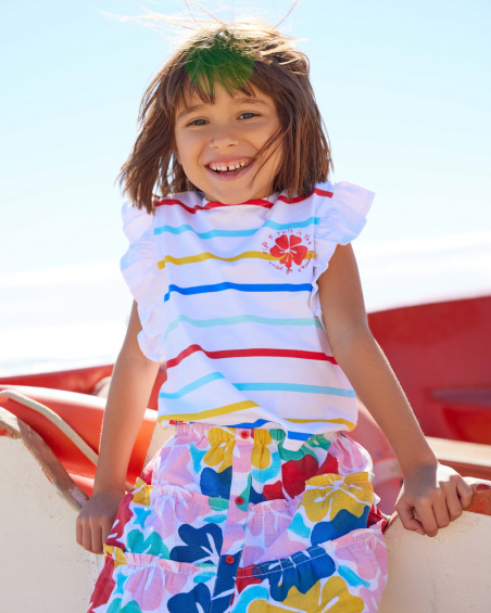 Camiseta para niña en blanco con rayas multicolor y volantes Camiseta para niña en blanco con rayas multicolor y volantes