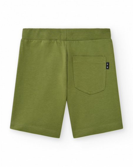 Bermudas para niño en verde oliva con cintura ajustable y Bermudas para niño en verde oliva con cintura ajustable y