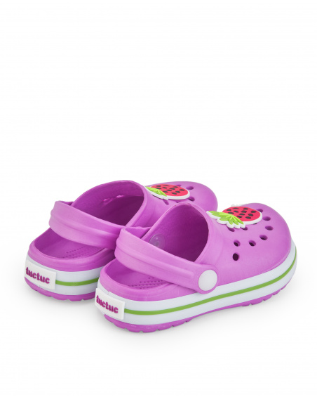 Zuecos para niña en fucsia con detalle de sandía Zuecos para niña en fucsia con detalle de sandía