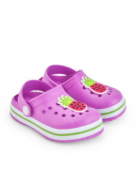 Zuecos para niña en fucsia con detalle de sandía Zuecos para niña en fucsia con detalle de sandía