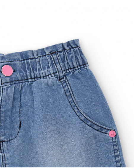 Falda vaquera para niña en azul con estampado de corazón