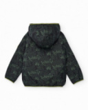 Cazadora niño en negro con capucha estampada Cazadora niño en negro con capucha estampada