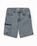 Bermuda niño en denim con bolsillo lateral Bermuda niño en denim con bolsillo lateral