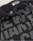 Bermuda de niño de punto con estampado de letras