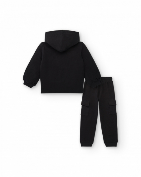 Conjunto sudadera y pantalón jogger negro con estampado para