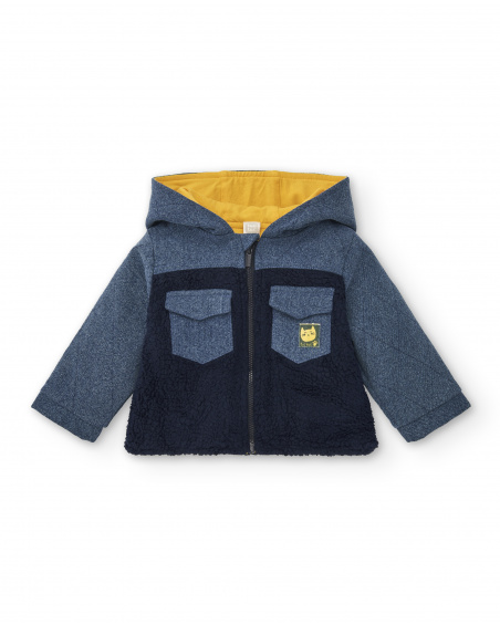 Chaqueta para niño en azul con capucha y bolsillos colección
