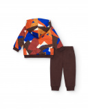 Conjunto de chaqueta y pantalón para niño en marrón con Conjunto de chaqueta y pantalón para niño en marrón con