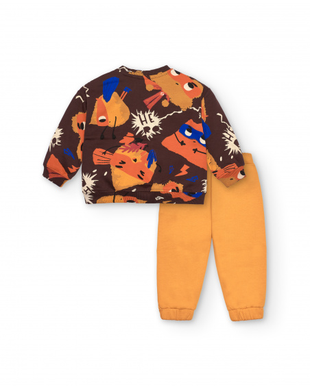 Conjunto de sudadera y pantalón para niño en marrón y mostaza Conjunto de sudadera y pantalón para niño en marrón y mostaza