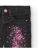 Pantalón denim para niña en gris con estampado de salpicaduras Pantalón denim para niña en gris con estampado de salpicaduras