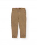 Pantalón jogger caqui para niño colección Pet Friendly Town Pantalón jogger caqui para niño colección Pet Friendly Town