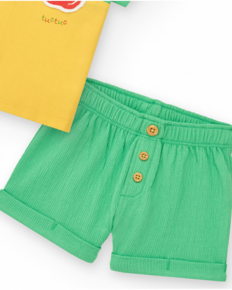 Conjunto para niño en verde y amarillo con camiseta bordada de Conjunto para niño en verde y amarillo con camiseta bordada de
