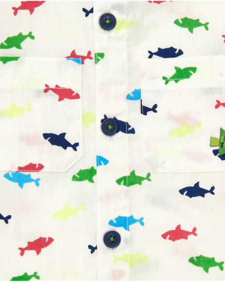 Camisa para niño en blanco con tiburones multicolor Camisa para niño en blanco con tiburones multicolor