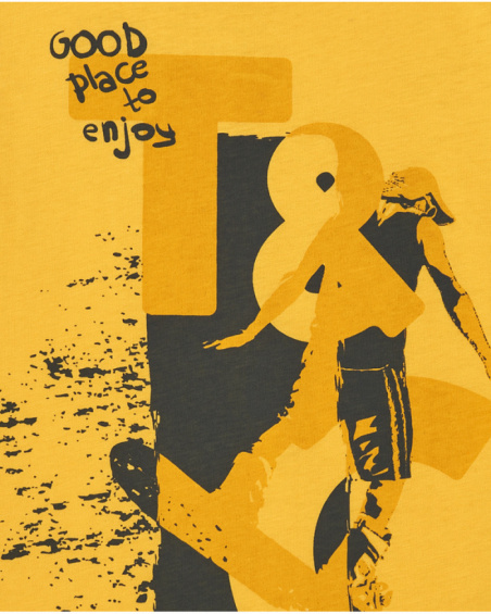 Camiseta para niño en amarillo con estampado frontal