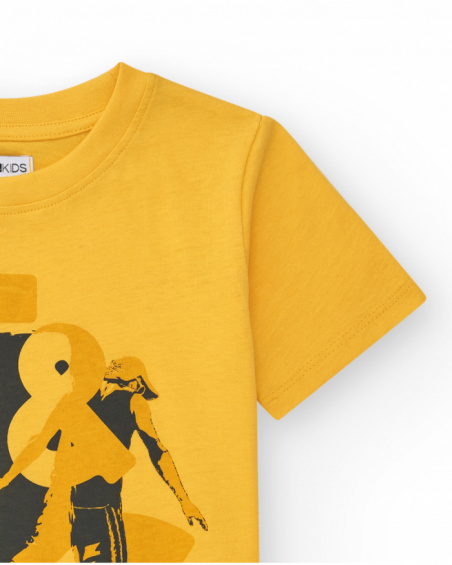Camiseta para niño en amarillo con estampado frontal