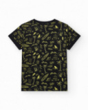 Camiseta para niño en negro con bolsillo frontal y estampado Camiseta para niño en negro con bolsillo frontal y estampado