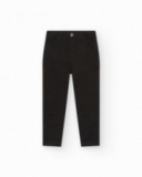 Pantalón para niño en negro con bolsillos laterales y cintura Pantalón para niño en negro con bolsillos laterales y cintura