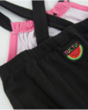 Vestido de niña de punto y tirantes cruzados en espalda