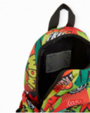 Mochila de niño de plana con múltiples bolsillos