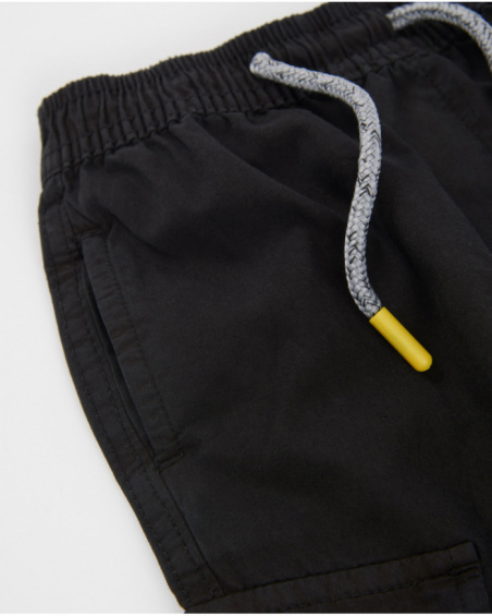 Pantalones de niño de plana y diseño cargo