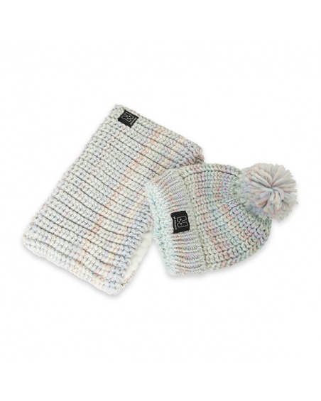 Gorro y bufanda joyful expression freia