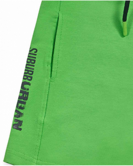 Garçon de banlieue en tricot vert Bermuda Urban Activist Garçon de banlieue en tricot vert Bermuda Urban Activist