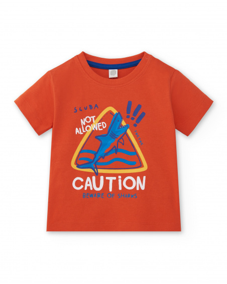 T-shirt garçon 'Caution' en maille rouge Collection Salty Air T-shirt garçon 'Caution' en maille rouge Collection Salty Air