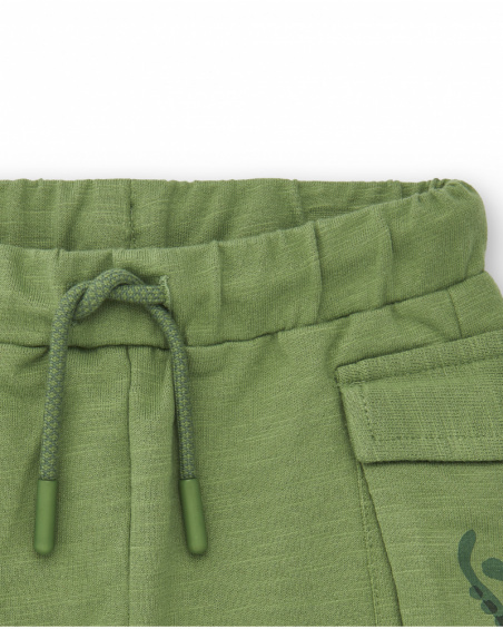 Shorts de niño en color verde con bolsillos y estampado musical