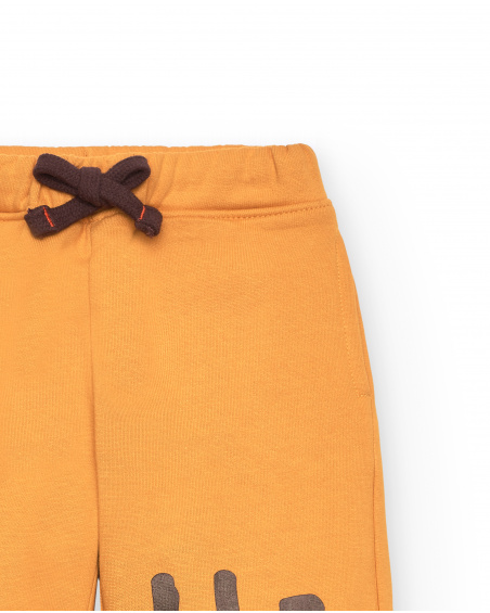Pantalon de survêtement moutarde pour garçon imprimé "Hero" de Pantalon de survêtement moutarde pour garçon imprimé "Hero" de