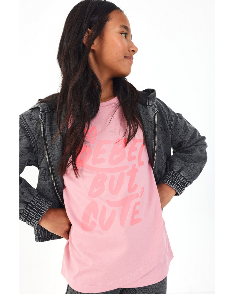 Camiseta rosa de manga larga con mensaje "Rebel But Cute" colección Rebel Dreamers