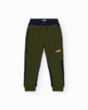 Pantalon garçon en vert avec détails contrastants collection Weekend Wanderers Pantalon garçon en vert avec détails contrastants collection Weekend Wanderers