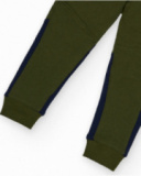 Pantalon garçon en vert avec détails contrastants collection Weekend Wanderers Pantalon garçon en vert avec détails contrastants collection Weekend Wanderers
