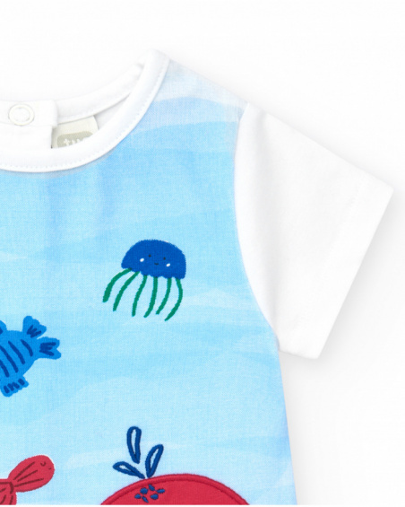 Conjunto de punto para niño con camiseta blanca y shorts rojos