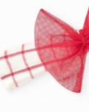 Diadema de punto para niña con cuadros rojos y blancos y lazo