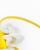Diadème rigide jaune pour fille avec fleurs blanches et jaunes