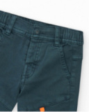 Pantalon vert pour garçon avec détails orange et taille élastique