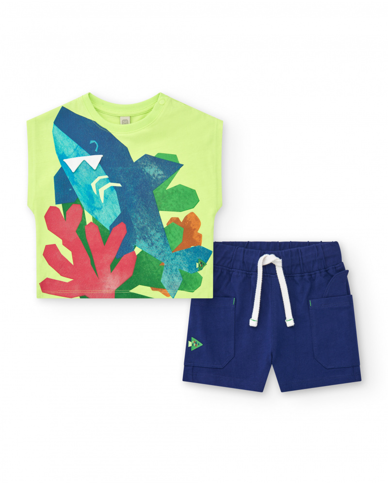 Ensemble pour garçon avec t-shirt de requin et short bleu