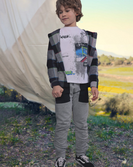 Pantalon peluche gris pour garçon avec poches contrastées collection Skater Life