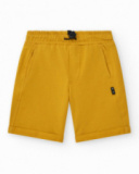 Bermudas pour garçon en orange avec taille ajustable et poches.