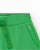 Pantalón corto para niña en verde con cintura elástica y