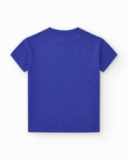 T-shirt pour garçon en bleu avec phrase imprimée.