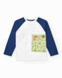 T-shirt à manches longues pour garçon en blanc avec poche verte.