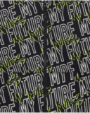 Sweat-shirt pour garçon en noir avec capuche et poches latérales.