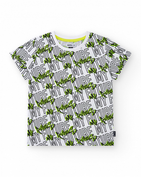 T-shirt pour garçon en blanc avec lettres imprimées en vert et noir.
