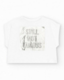 T-shirt à manches courtes pour fille en blanc avec imprimé métallique.