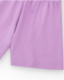 Short pour fille en lilas avec taille élastique.