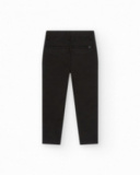 Pantalon noir pour garçon avec poches latérales et taille ajustable.