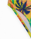 Slip de bain multicolore pour garçon avec imprimé tropical et cordon contrastant.