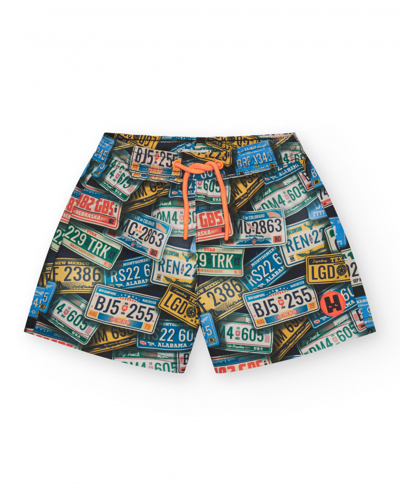 Short de bain multicolore pour garçon avec imprimé plaques d'immatriculation et taille ajustable.