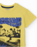 T-shirt garçon jaune avec imprimé skate