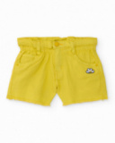 Short en jean fille jaune avec ourlet effiloché et broderie florale